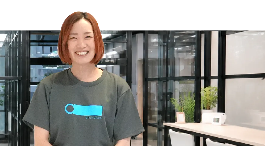 女性スタッフ