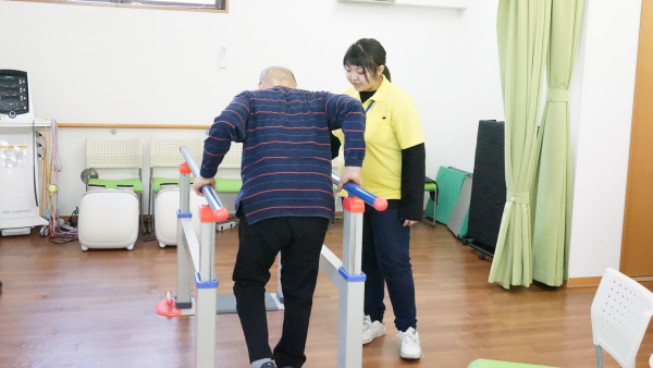 リハビリ型デイサービスの機能訓練指導員(柔道整復師)