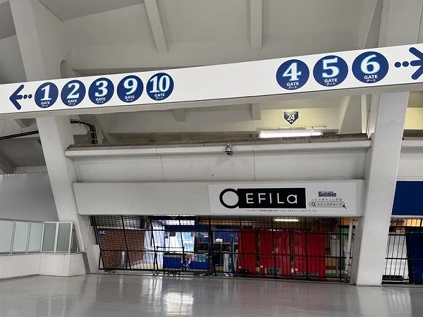 横浜スタジアム入口